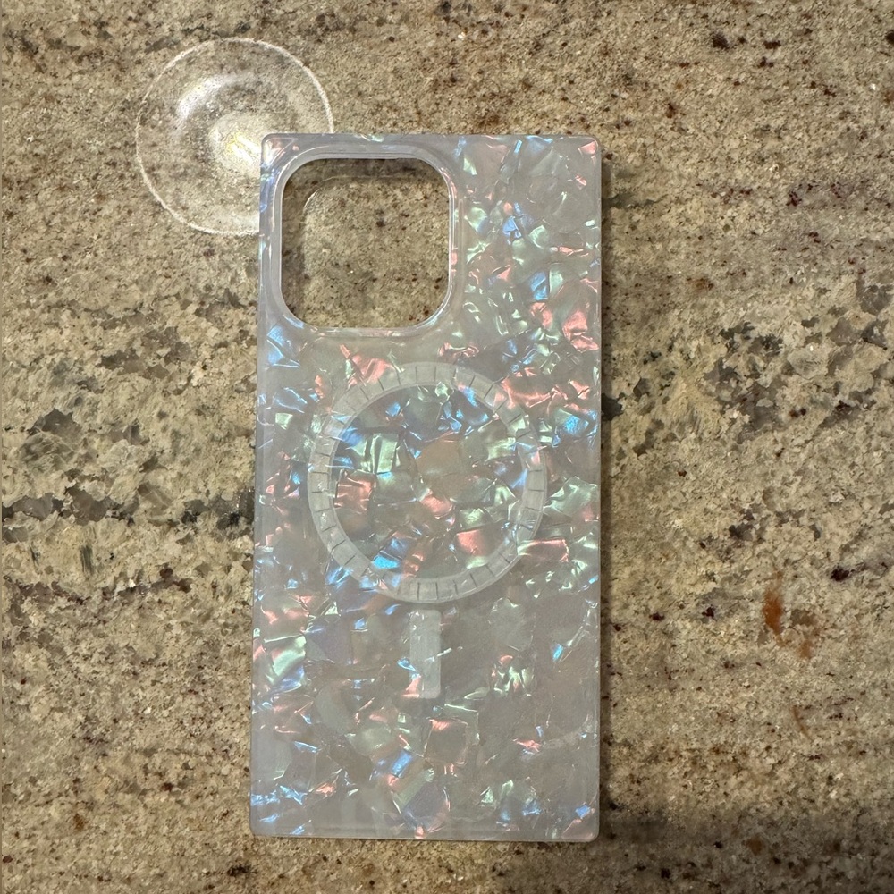 FLAUNT iPhone 15 pro max case +mag safe.